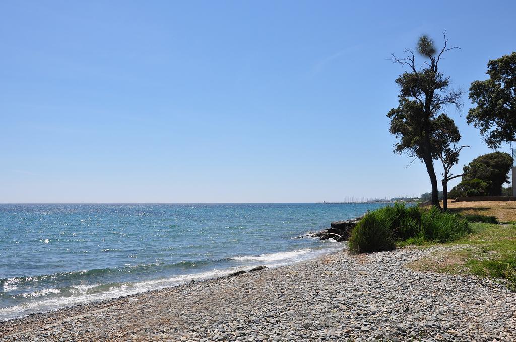 Aparthotel Sole E Mare à Santa-Maria-Poggio  Extérieur photo